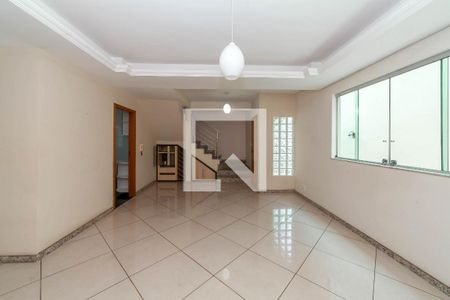 Casa para alugar com 4 quartos, 176m² em Santa Rosa, Belo Horizonte