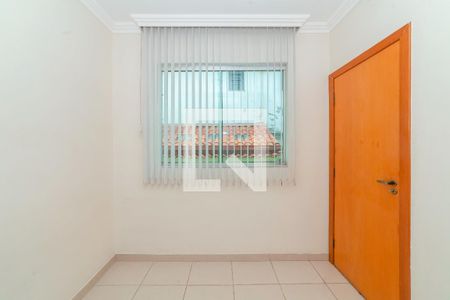 Casa para alugar com 4 quartos, 176m² em Santa Rosa, Belo Horizonte