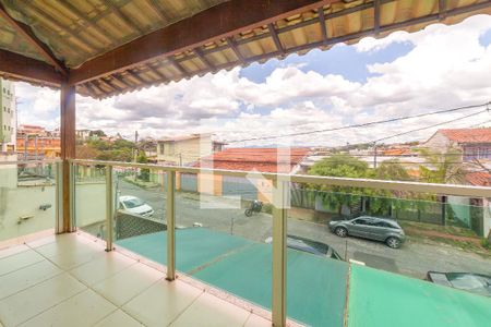 Casa para alugar com 176m², 4 quartos e 2 vagas