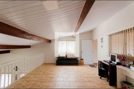 Casa à venda com 429m², 5 quartos e 4 vagas Casa à venda com 429m², 5 quartos e 4 vagasSala Superior