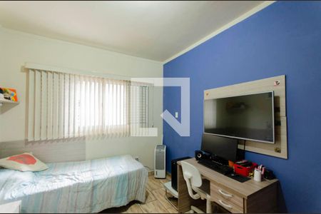 Casa à venda com 429m², 5 quartos e 4 vagas Casa à venda com 429m², 5 quartos e 4 vagasQuarto 2