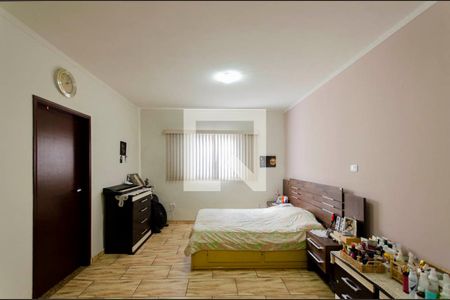 Casa à venda com 429m², 5 quartos e 4 vagas Casa à venda com 429m², 5 quartos e 4 vagasSuíte