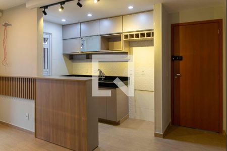 Sala de apartamento para alugar com 2 quartos, 47m² em Ouro Verde, Nova Iguaçu