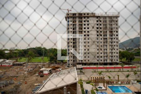 Vista da sala de apartamento para alugar com 2 quartos, 47m² em Ouro Verde, Nova Iguaçu