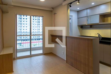 Sala de apartamento para alugar com 2 quartos, 47m² em Ouro Verde, Nova Iguaçu