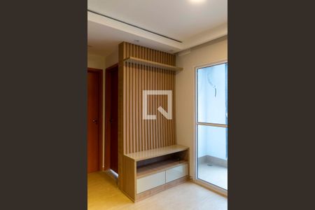 Sala de apartamento para alugar com 2 quartos, 47m² em Ouro Verde, Nova Iguaçu