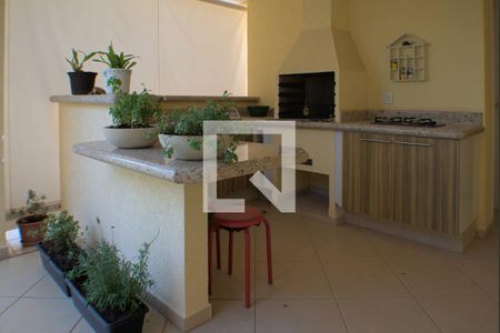 Casa de condomínio para alugar com 420m², 5 quartos e 4 vagasQuintal