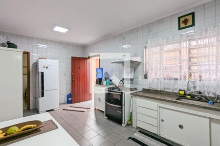 Casa à venda com 140m², 3 quartos e 2 vagas Casa à venda com 140m², 3 quartos e 2 vagasCozinha