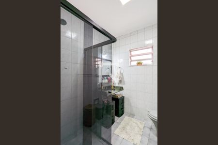 Casa à venda com 140m², 3 quartos e 2 vagas Casa à venda com 140m², 3 quartos e 2 vagasBanheiro