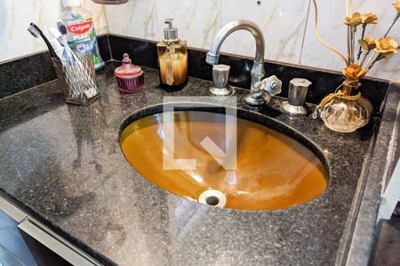 Casa à venda com 140m², 3 quartos e 2 vagas Casa à venda com 140m², 3 quartos e 2 vagasBanheiro da suíte