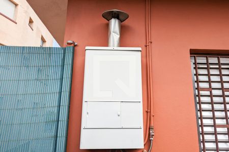 Casa à venda com 140m², 3 quartos e 2 vagas Casa à venda com 140m², 3 quartos e 2 vagasChurrasqueira