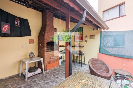 Casa à venda com 140m², 3 quartos e 2 vagas Casa à venda com 140m², 3 quartos e 2 vagasChurrasqueira