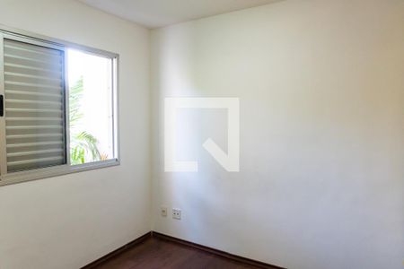 Quarto 2 de apartamento para alugar com 2 quartos, 47m² em Vila Parque Jabaquara, São Paulo