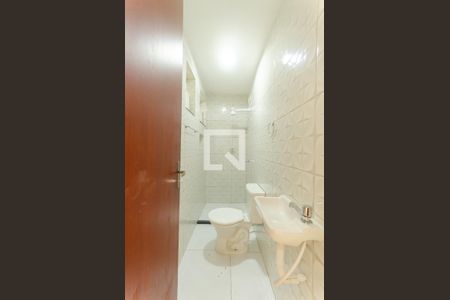 banheiro de apartamento para alugar com 2 quartos, 60m² em Macaúbas, Salvador