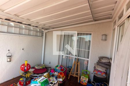 Apartamento à venda com 220m², 3 quartos e 4 vagasVaranda