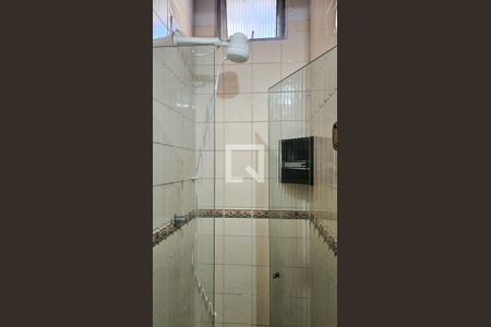 Casa de condomínio à venda com 93m², 3 quartos e 2 vagasBanheiro