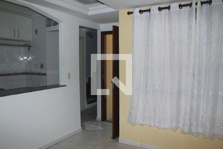 Sala de casa de condomínio para alugar com 3 quartos, 114m² em Jardim Ubirajara (zona Sul), São Paulo