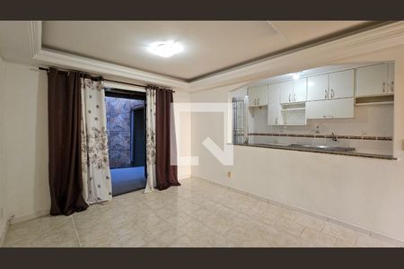 Sala de casa de condomínio à venda com 3 quartos, 93m² em Jardim Ubirajara (zona Sul), São Paulo