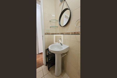 Casa de condomínio à venda com 93m², 3 quartos e 2 vagasBanheiro