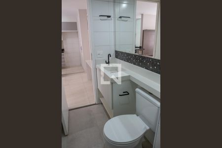 Banheiro de apartamento para alugar com 1 quarto, 31m² em Água Branca, São Paulo