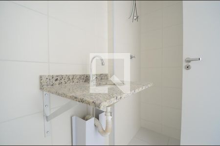 Banheiro de kitnet/studio à venda com 1 quarto, 24m² em Vila Clementino, São Paulo