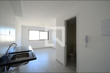 Sala/Cozinha de kitnet/studio à venda com 1 quarto, 24m² em Vila Clementino, São Paulo