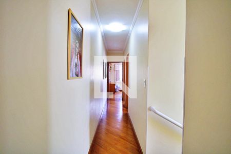 Corredor de casa para alugar com 3 quartos, 143m² em Vila Morse, São Paulo
