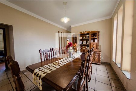 Sala de jantar de casa à venda com 4 quartos, 200m² em Vila Ermelinda, Belo Horizonte