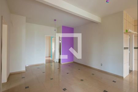 Sala de casa para alugar com 3 quartos, 128m² em Vila Nova, Porto Alegre