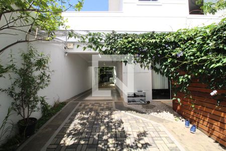 Casa à venda com 240m², 3 quartos e 5 vagasÁrea comum
