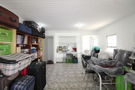 Casa à venda com 240m², 3 quartos e 5 vagasDeposito