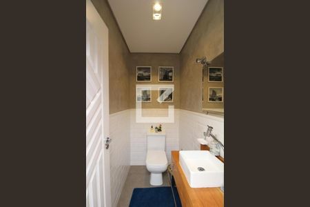 Casa à venda com 240m², 3 quartos e 5 vagasLavabo