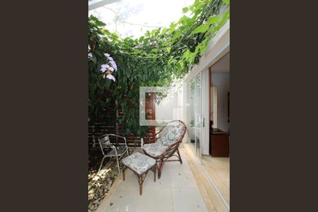 Casa à venda com 240m², 3 quartos e 5 vagasÁrea comum