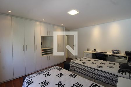 Casa à venda com 240m², 3 quartos e 5 vagasQuarto 2