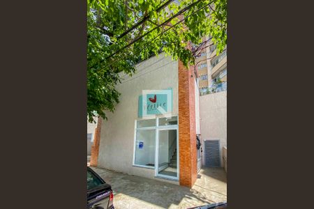 Apartamento para alugar com 70m², 2 quartos e 1 vagaFachada