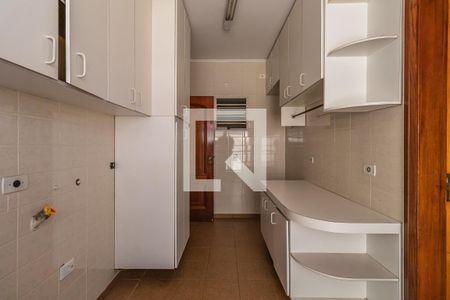 Casa à venda com 480m², 4 quartos e 6 vagasÁrea de Serviço