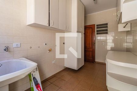 Casa à venda com 480m², 4 quartos e 6 vagasÁrea de Serviço