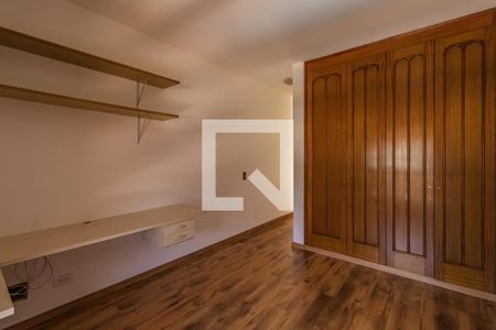 Casa à venda com 480m², 4 quartos e 6 vagasSuíte 3