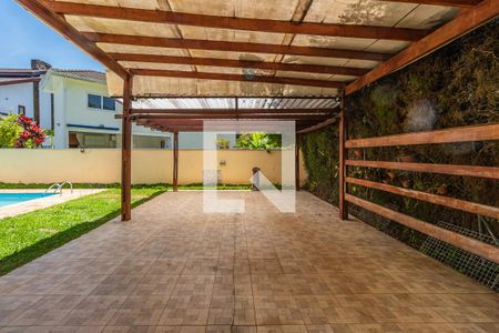 Casa à venda com 480m², 4 quartos e 6 vagasÁrea Externa