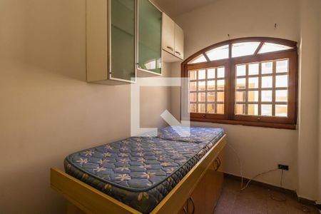 Casa à venda com 480m², 4 quartos e 6 vagasQuarto de Serviço