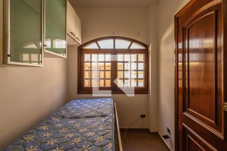 Casa à venda com 480m², 4 quartos e 6 vagasQuarto de Serviço