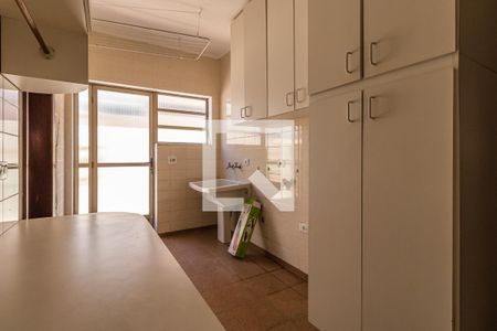 Casa à venda com 480m², 4 quartos e 6 vagasÁrea de Serviço