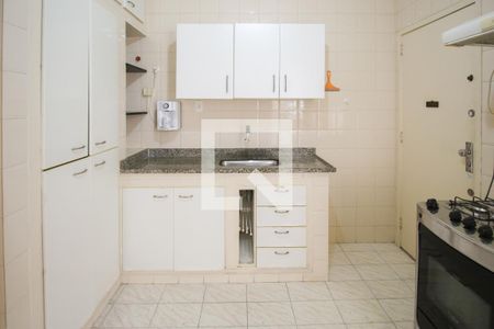 Apartamento para alugar com 117m², 3 quartos e sem vagaCozinha