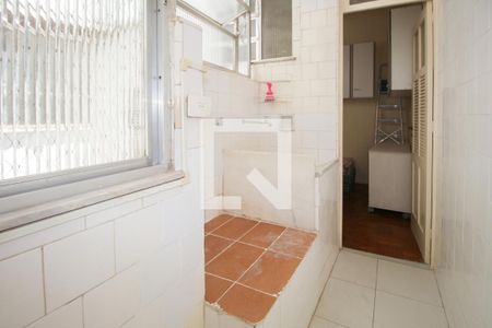 Apartamento para alugar com 117m², 3 quartos e sem vagaÁrea de Serviço