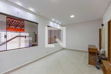 Sala de casa à venda com 3 quartos, 154m² em Vila Tibiriçá, Santo André