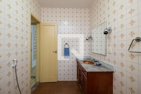 Apartamento à venda com 65m², 2 quartos e sem vaga Apartamento à venda com 65m², 2 quartos e sem vagaBanheiro Corredor