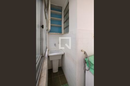 Apartamento à venda com 65m², 2 quartos e sem vaga Apartamento à venda com 65m², 2 quartos e sem vagaÁrea de Serviço