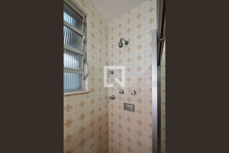 Apartamento à venda com 65m², 2 quartos e sem vaga Apartamento à venda com 65m², 2 quartos e sem vagaBanheiro Corredor
