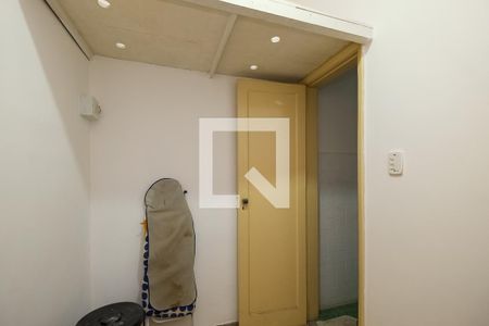 Apartamento à venda com 65m², 2 quartos e sem vaga Apartamento à venda com 65m², 2 quartos e sem vagaQuarto de Serviço