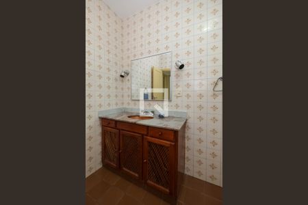 Apartamento à venda com 65m², 2 quartos e sem vaga Apartamento à venda com 65m², 2 quartos e sem vagaBanheiro Corredor